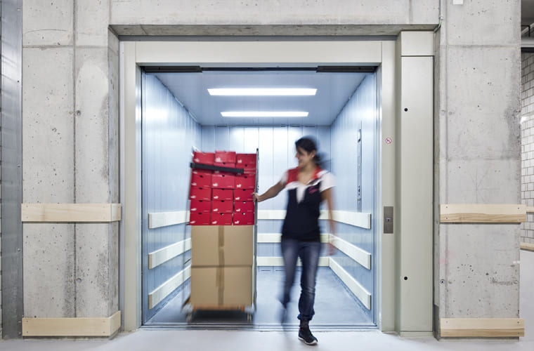 Hydraulic  Elevators Services in Mumbai